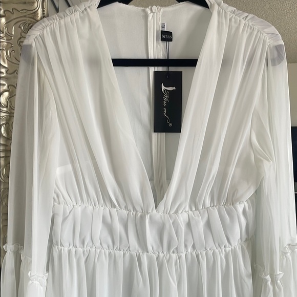 White Long Sleeve Dress - Picture 2 of 7